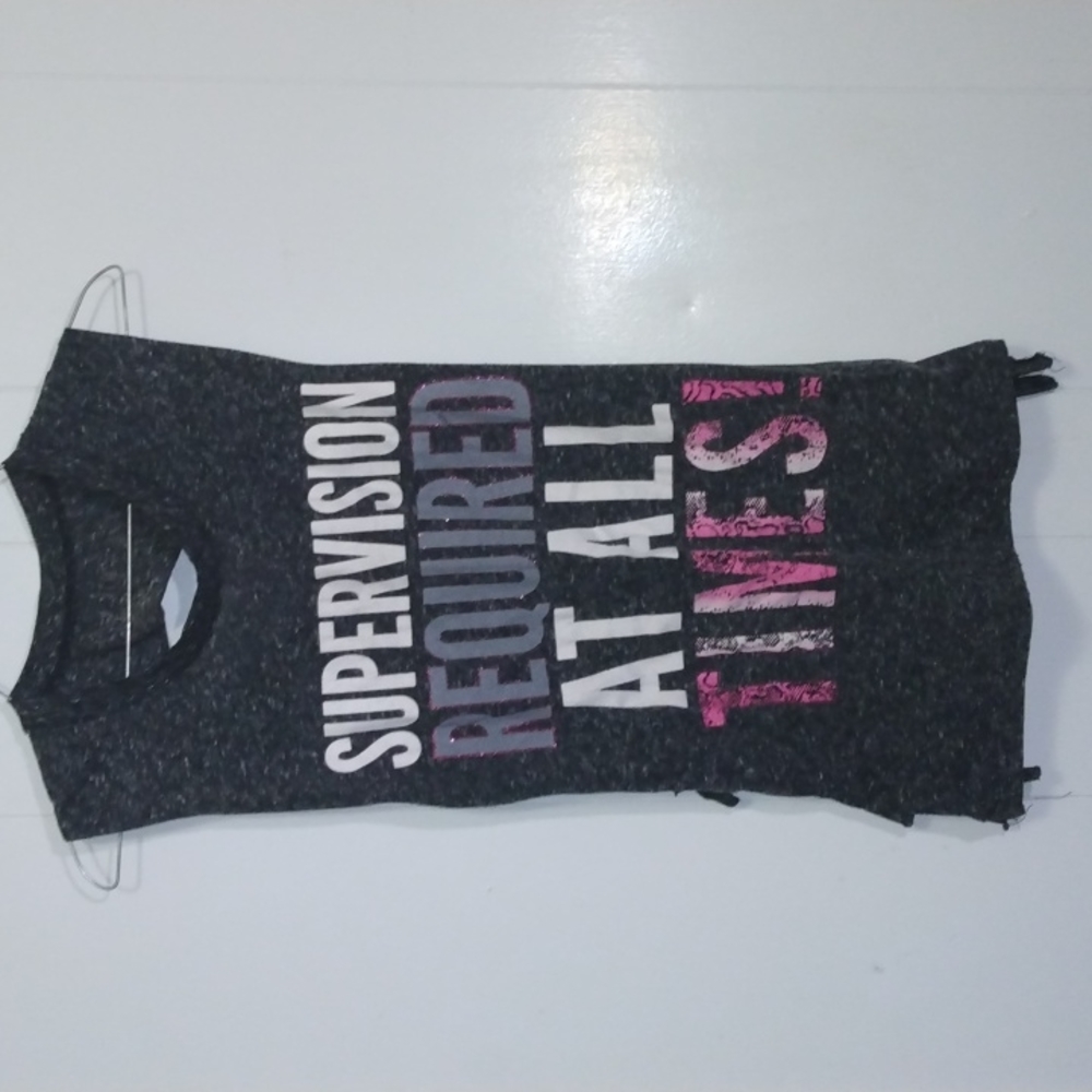 Sleeveless tshirt